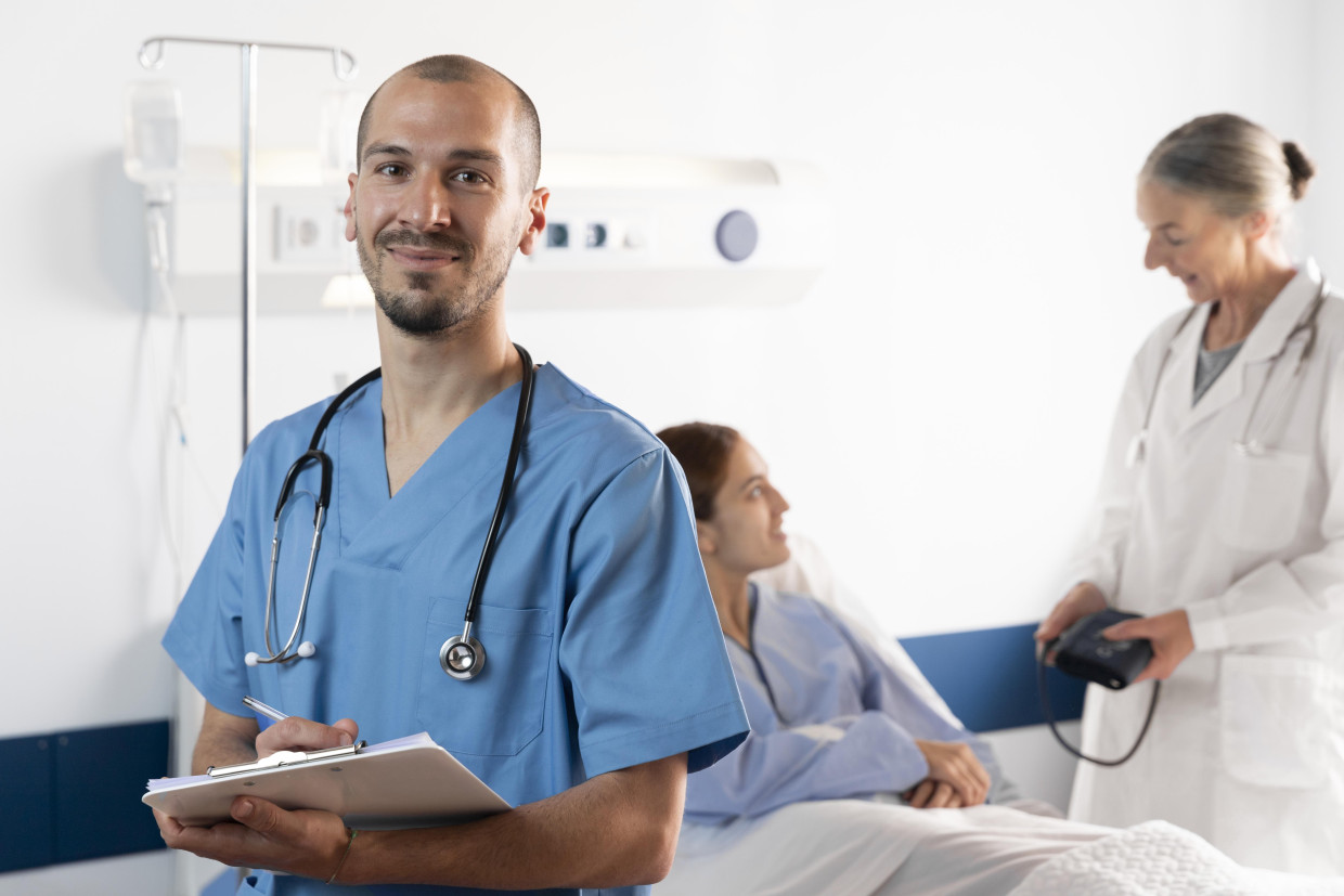 Cuáles son las funciones del auxiliar de enfermería?